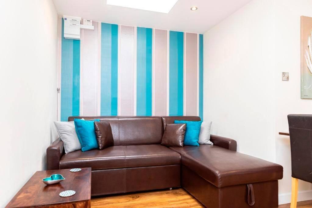 Bournecoast: Lovely Annex With Patio Nr Beach-5286 ボーンマス エクステリア 写真
